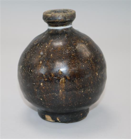 A Chinese Henan black glazed vase H.14cm